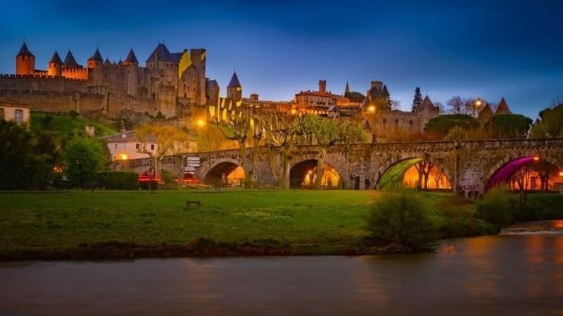 Bel Appartement Avec Cour Au Coeur De La Bastide Каркассон Экстерьер фото