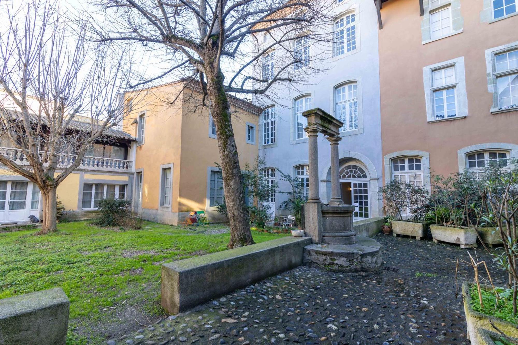 Bel Appartement Avec Cour Au Coeur De La Bastide Каркассон Экстерьер фото